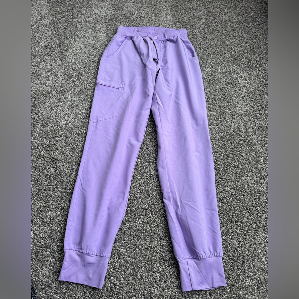 Amazon Women's Purple Scrubs